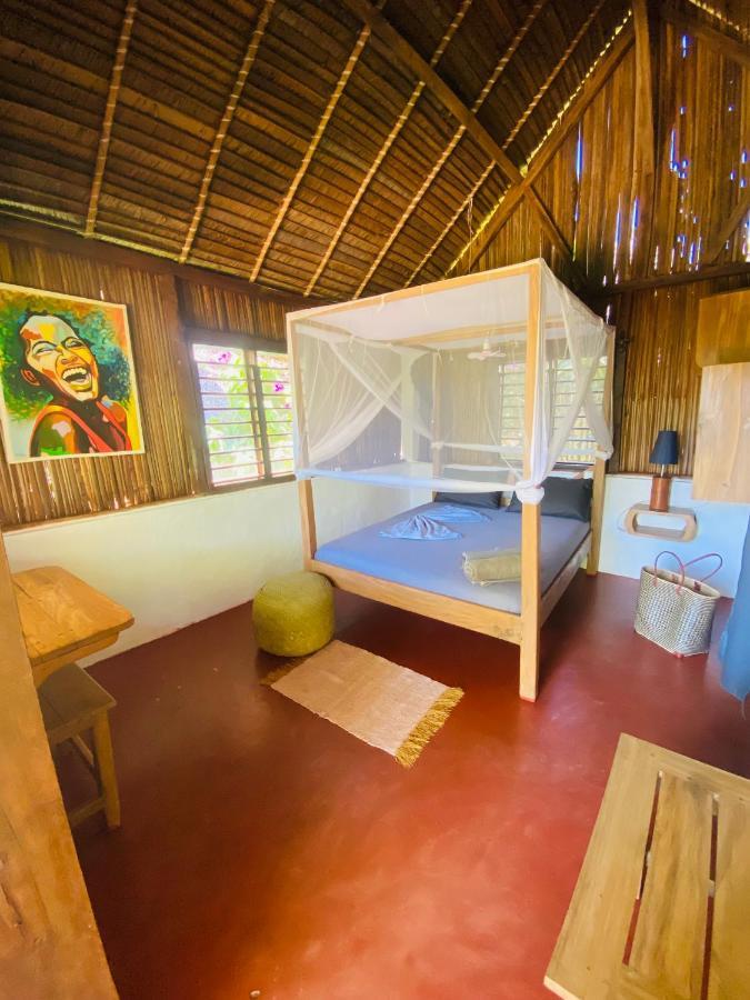 Tamarin Lodge Ampangorinana Esterno foto