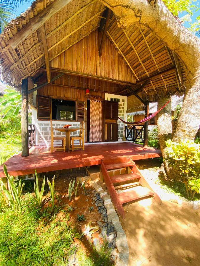 Tamarin Lodge Ampangorinana Esterno foto