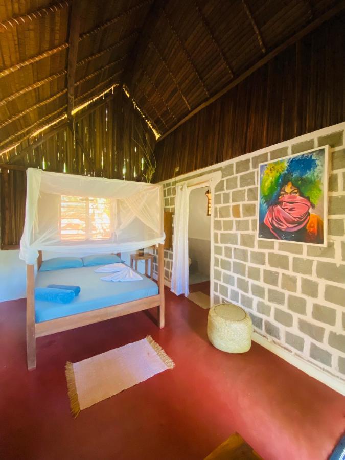 Tamarin Lodge Ampangorinana Esterno foto