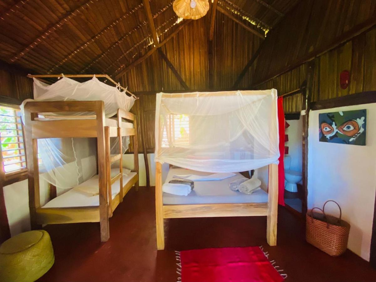 Tamarin Lodge Ampangorinana Esterno foto